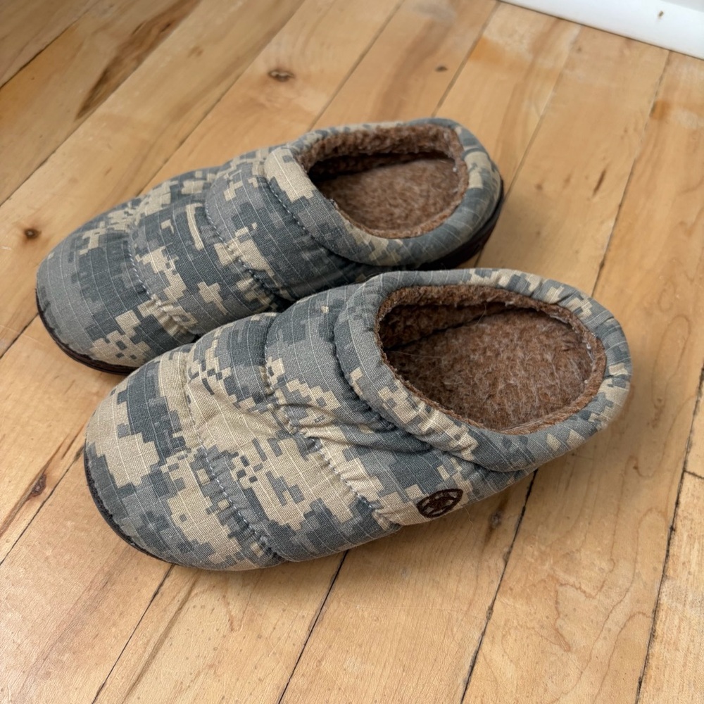 Ariat Boy's Digi Camo Crius Clog Polyester/Cotton Slippers Size Small Sz 1-2